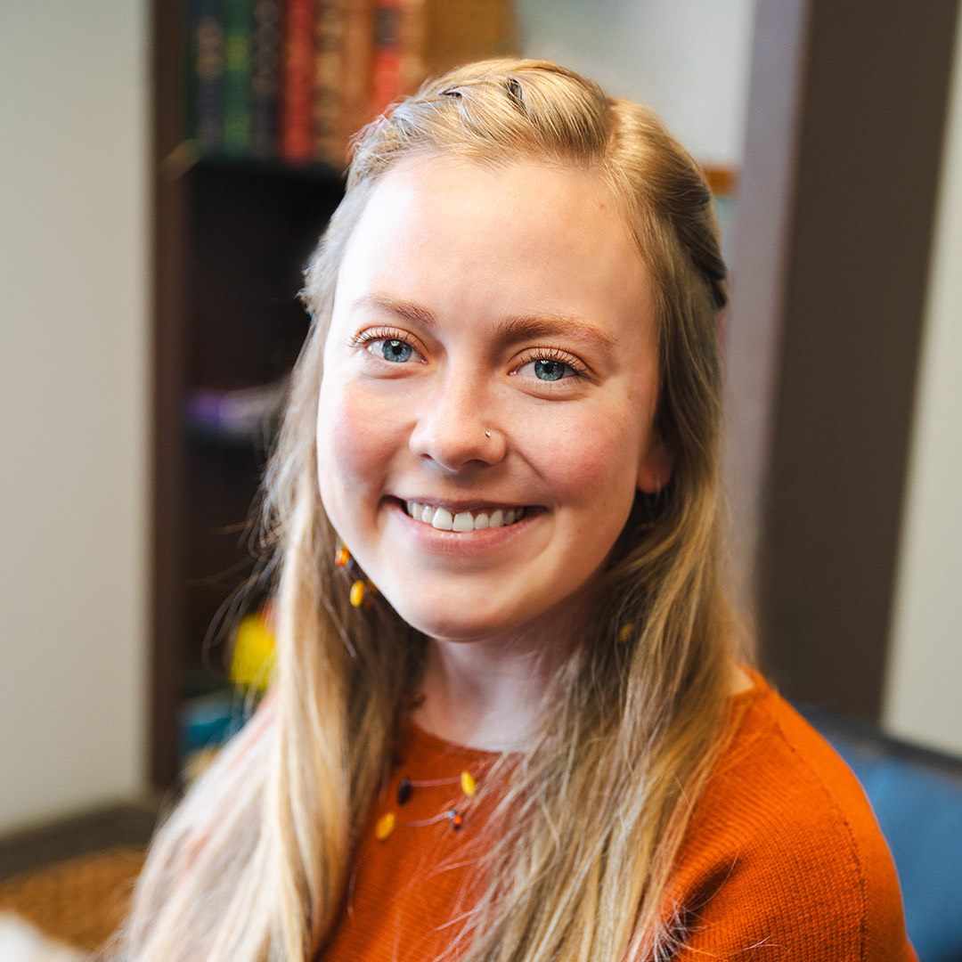 CarlieDickinson sq web v2